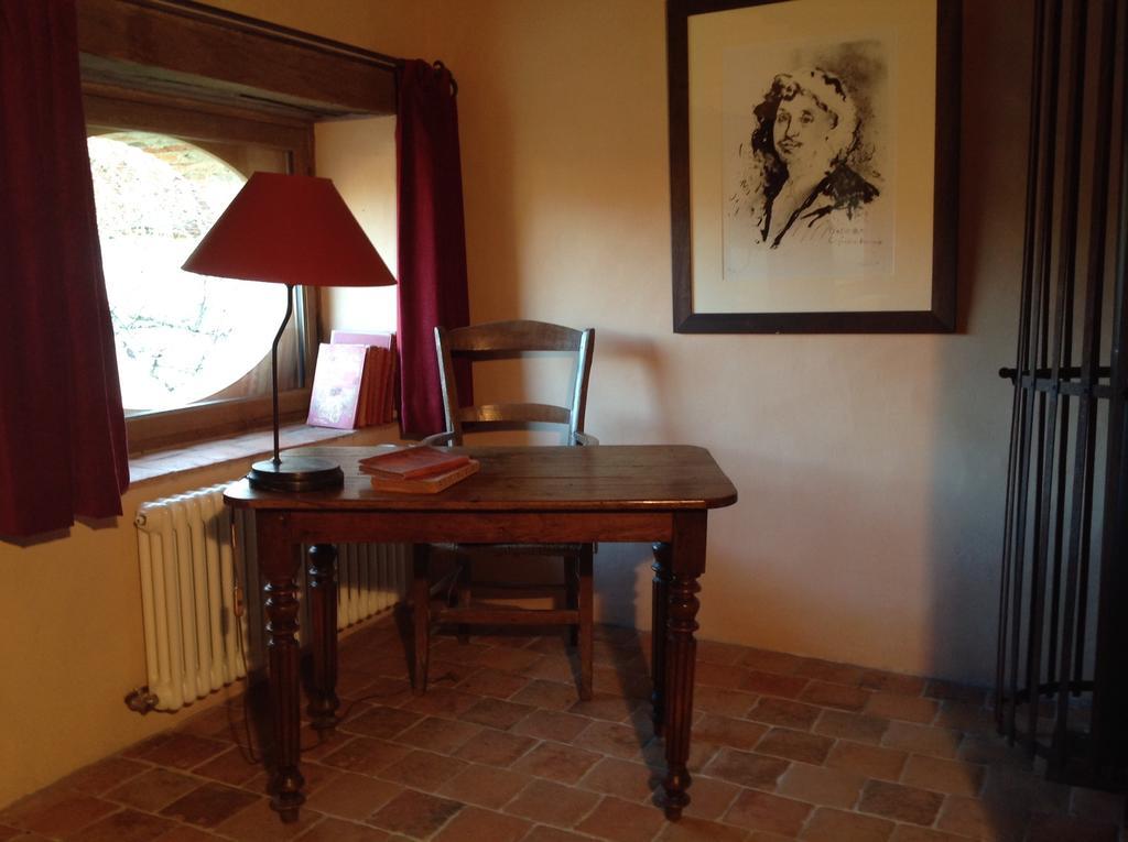 Domaine Du Ris De Feu Chambres D'Hotes De Charme Chalais  ห้อง รูปภาพ
